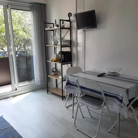 Cosy Proche Ocean Et Commerces, Parfait Pour Des A Deux! - Fr-1-239-437 Apartment *